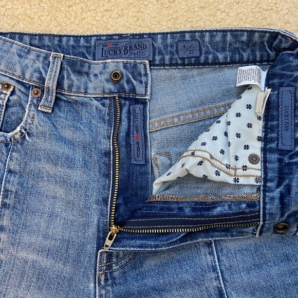 Lucky Brand cropped jeans - Picture 2 of 5